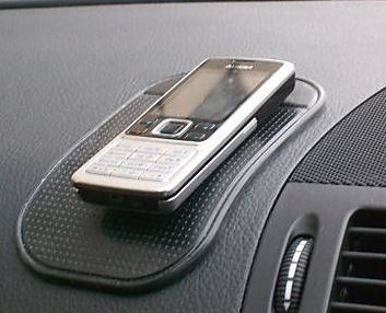 Car Mount, Mat Grip Non-Slip Sticky Holder Dash - NWE56